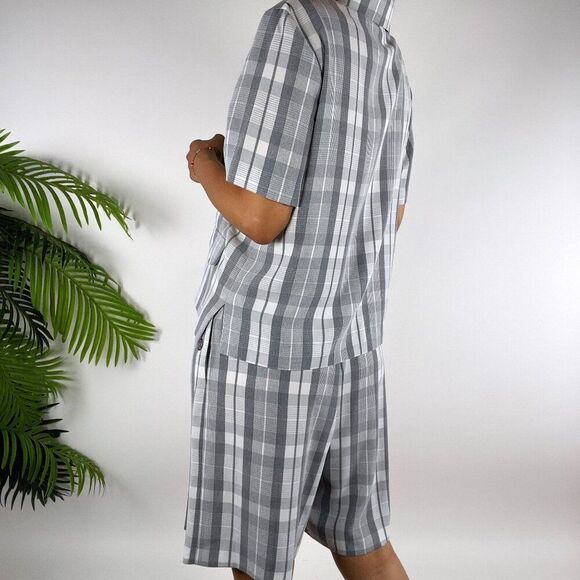Vintage 90s Gray Plaid 2 Piece Set Preppy Business Casual Button Up Top & Shorts - Picture 3 of 10